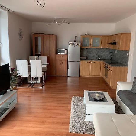 Vienna Gate Apartment Μπρατισλάβα Εξωτερικό φωτογραφία